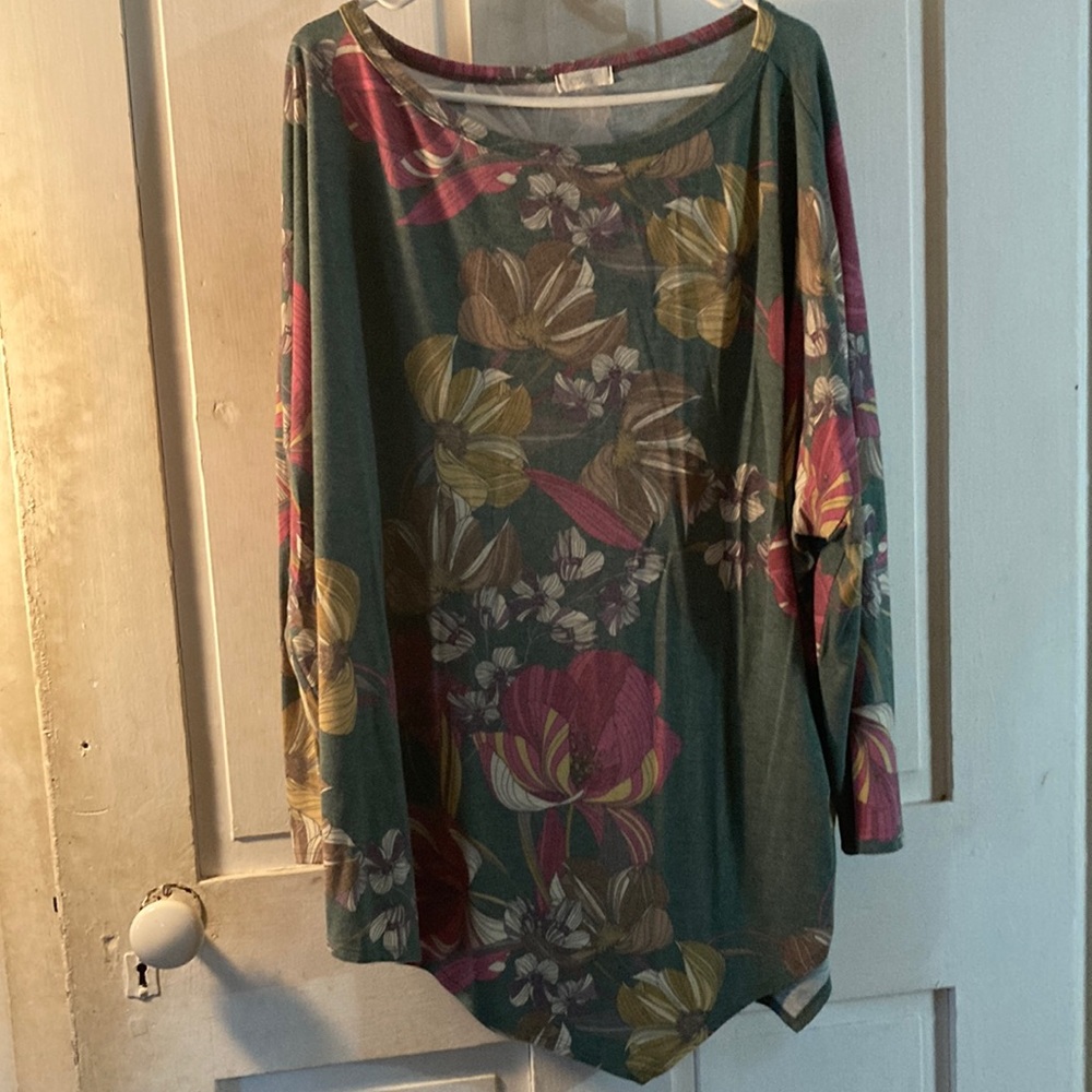 Oddy size 3xl off the shoulder top